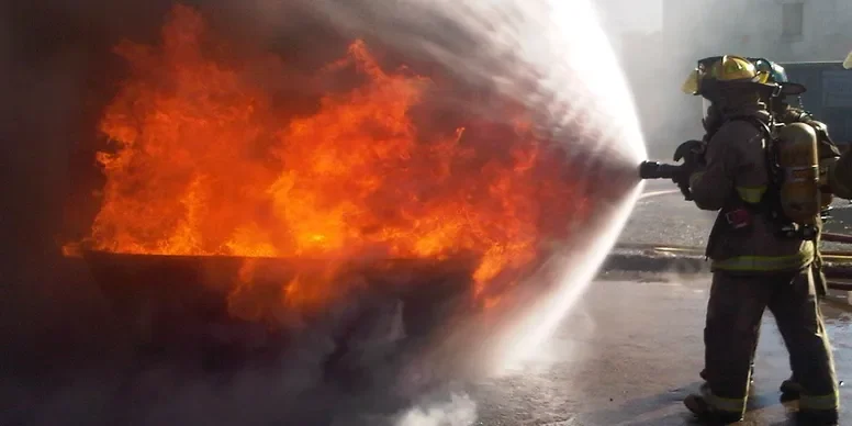 rs=w-776,h-388,cg-true,m